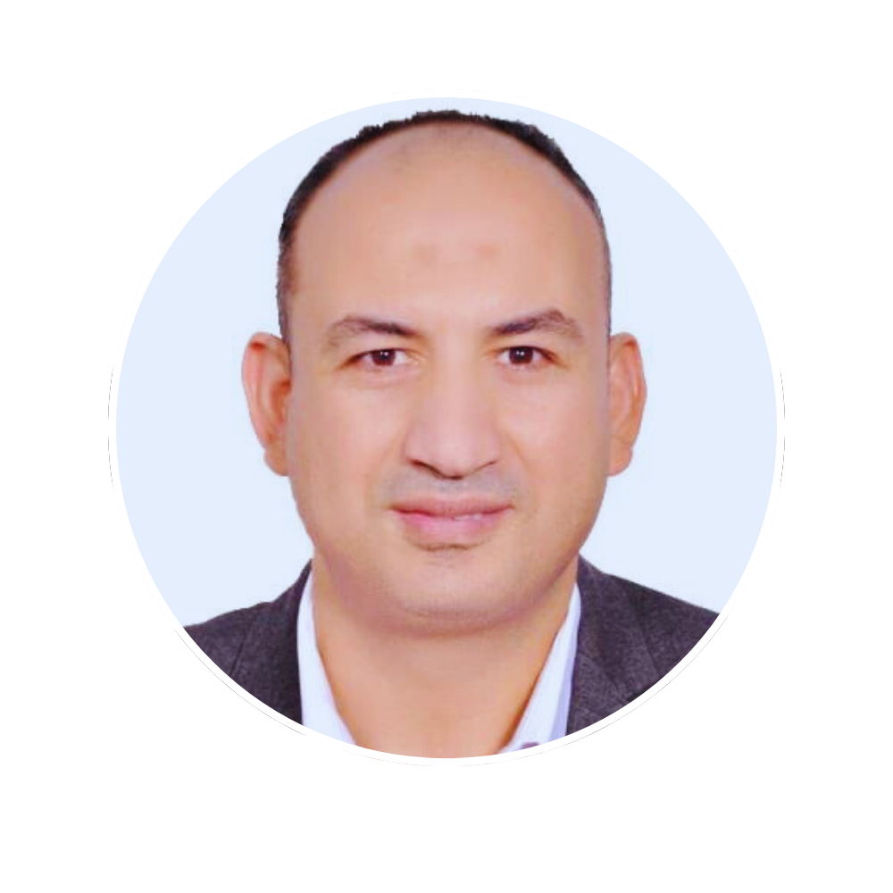 أحد معلمي صفوة المعلمات