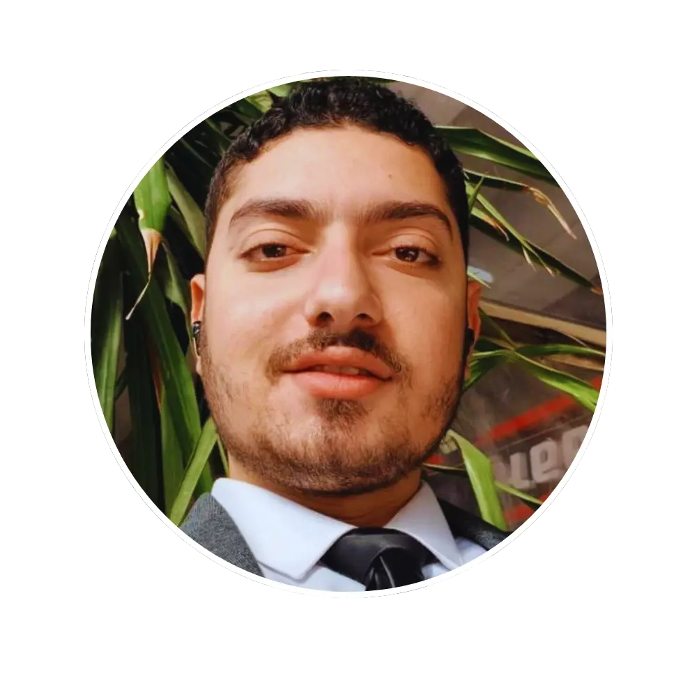 معلم من فريق صفوة المعلمات
